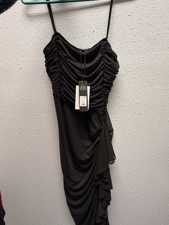 Fashion Nova Dresses & Skirts - Fashion Nova Pretty Lady Ruched Midi Dress Black Size M